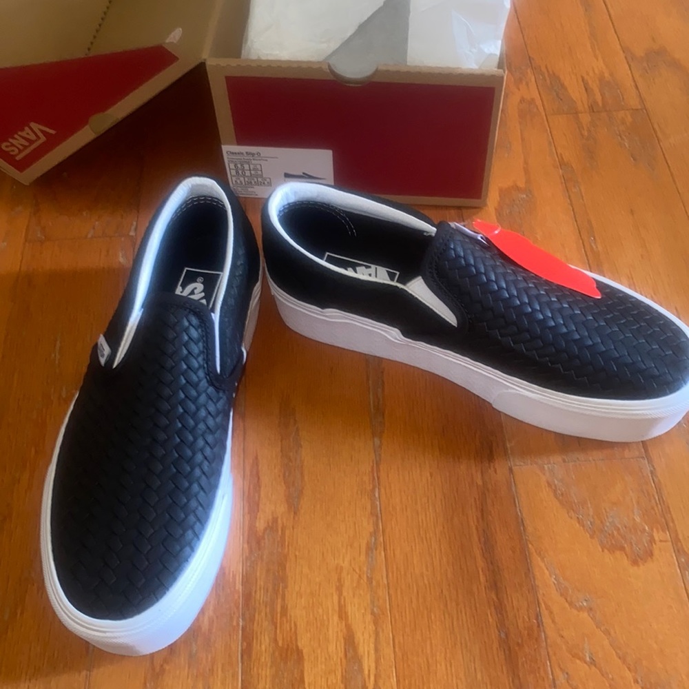 NWT Vans slip on platform